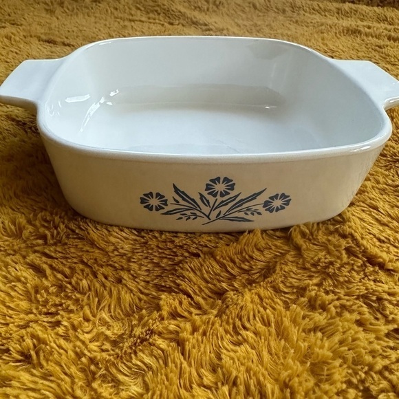 CorningWare Vintage Blue Cornflower 1 Quart Casserole Dish - Picture 3 of 5